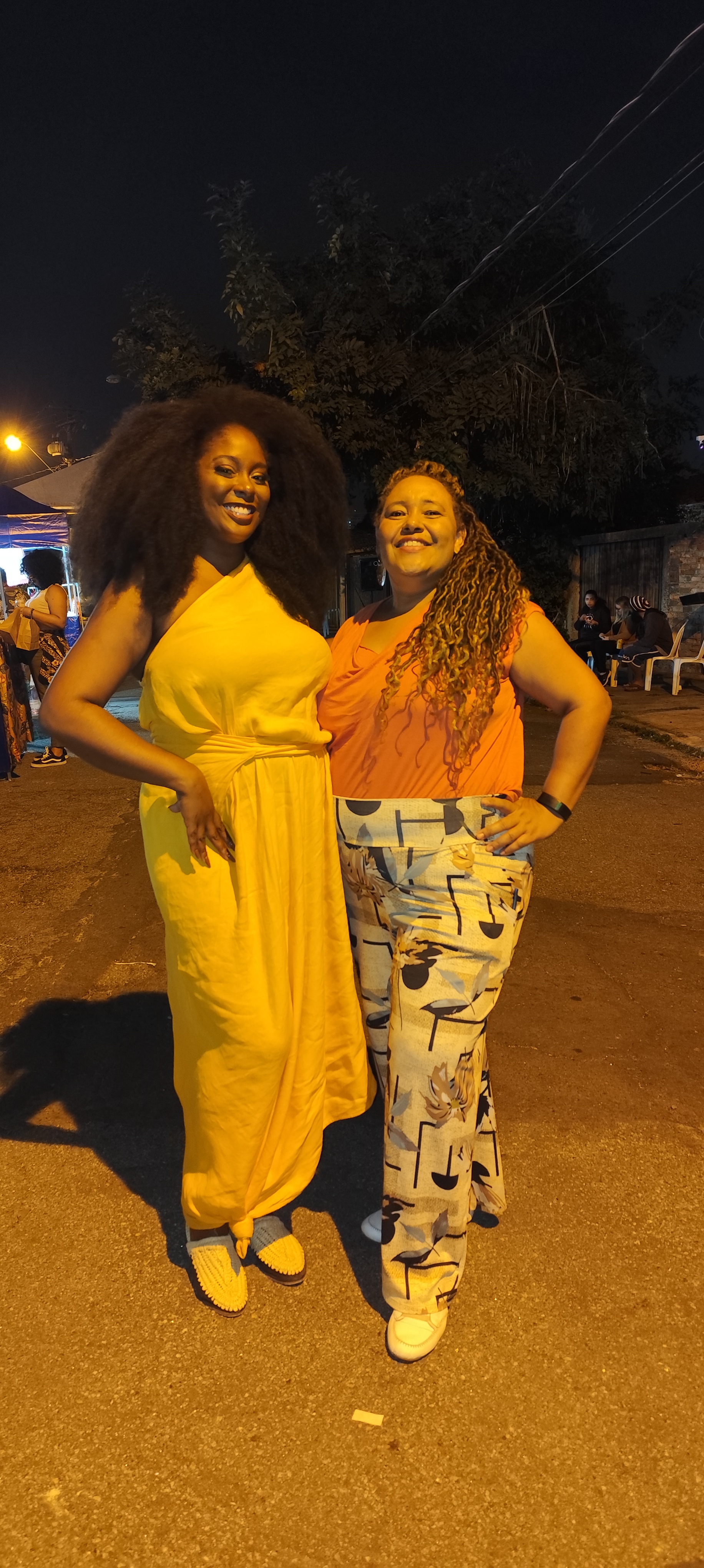 Organizadoras à noite após o evento